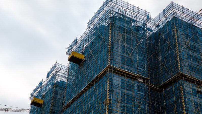 如何避免在选择建筑施工总承包公司时的常见误区